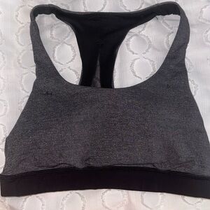 Lulu lemon sports bra size medium with padding never worn
